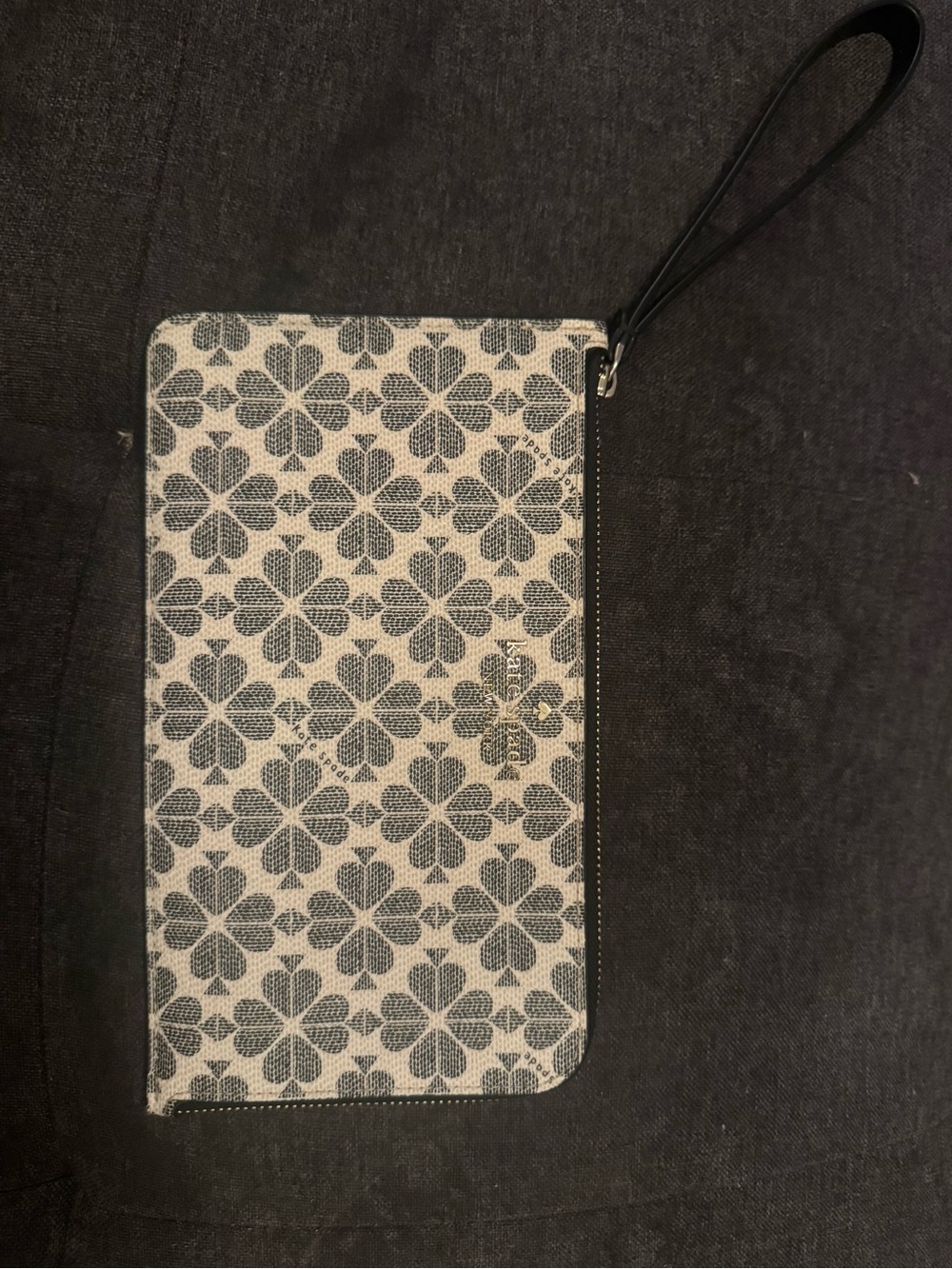 Kate Spade 4 leaf clover wristlet